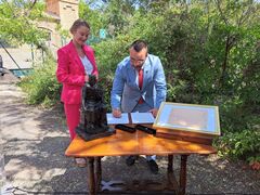 Firma del pacto de la Llum de Tol