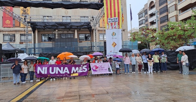 Minuto de silencio para condenar un nuevo caso de violencia machista