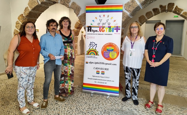 Inauguraci de l'exposici 'Els colors de la vida' de Afym LGTBI+_3