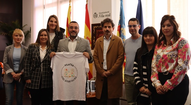  Imatge d'arxiu de la reuni de l'alcalde amb l'associaci VILATEA