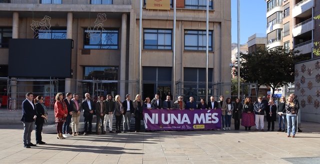 Minut de silenci per a condemnar un nou cas de violncia masclista a la Comunitat Valenciana