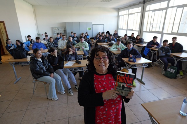 Visita de l'escriptora Ins Plana al collegi Fundaci Flors_4