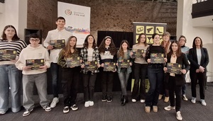 Els finalistes del concurs juvenil de relats Castell Negre.