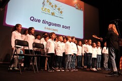 El cor del collegi Botnic Calduch va tancar la gala.