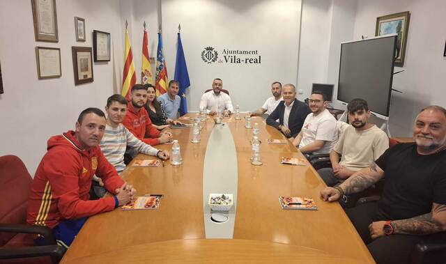 Reuni amb la Comissi del Bou