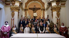 Rafael Barru� i Vicent Gimeno han oficiat la missa a la capella del Crist de l'Hospital.