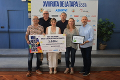 Entrega del xec a l'Associaci� d'afectats CDKL5.
