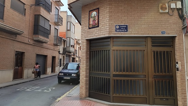 Ja s'han modificat part de les plaques del vial.