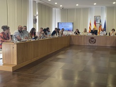 Santi Cortells mostr uno de los detentes.