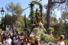 La imagen de la patrona ha procesionado por el Termet.