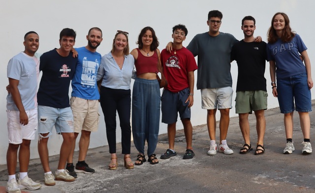 Fajardo junto al grupo de Joves de ACPV.