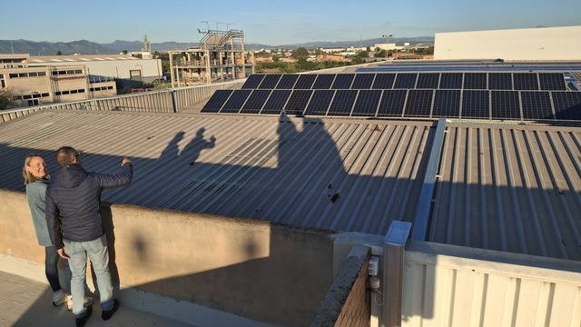 La edila Maria Fajardo ha visitado la instalaci�n en Servicios P�blicos.