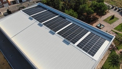 Instalaci�n en el polideportivo del barrio Melilla.