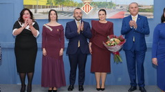 Miriam Caravaca, Jos� Benlloch i Toni Carmona amb les m�ximes representants de les festes 2025 i 2026.