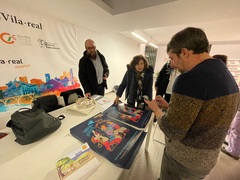 La sesi�n ha servido para elegir el dibujo del programa de mano y el logo.
