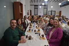 Benlloch, Fajardo y otros representantes municipales han acompa�ado a la entidad.