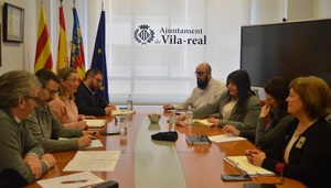 Concejales y personal t�cnico en la reuni�n