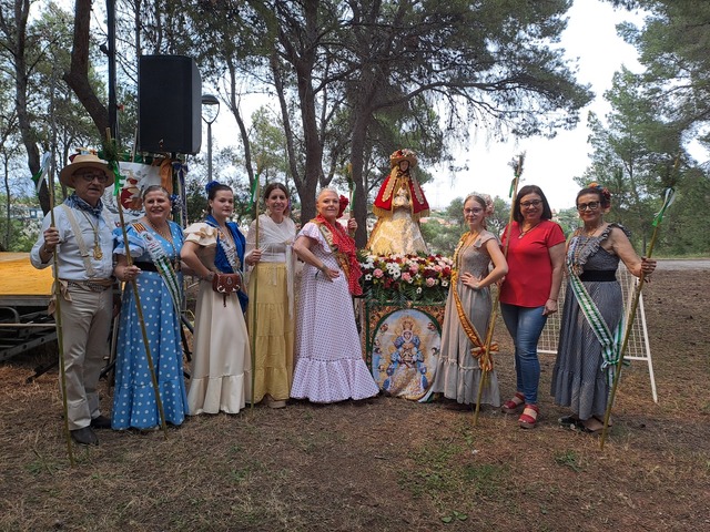 Les regidores Noelia Sambl�s i Sabina Escrig 