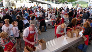 Centenrs de persones participen cada edici� en la Trobada.